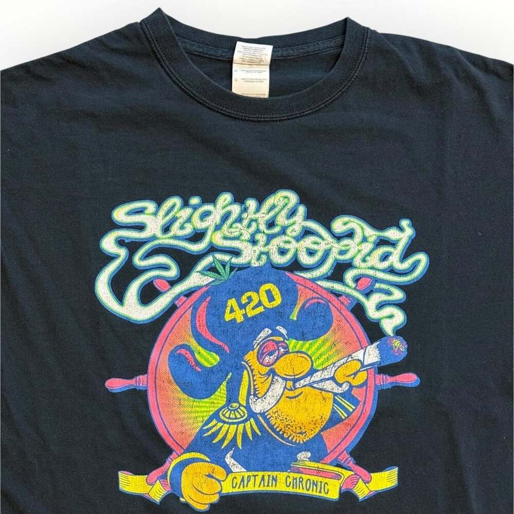 Gildan Slightly Stoopid Captain Chronic 420 Graphic T-Shirt